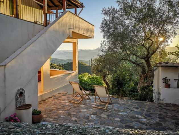 Mistra Estates Villa The Vine Pikouliánika エクステリア 写真